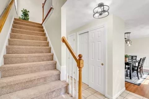 Entry Way - 5 Wright St #B, Lowell, MA 01854 photo 1 of 1