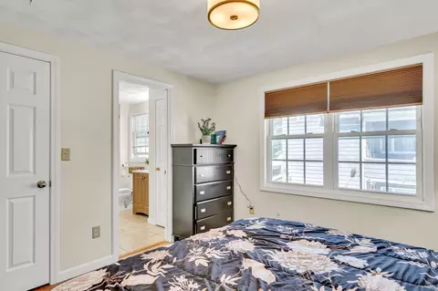 Bedroom - 5 Wright St #B, Lowell, MA 01854 photo 4 of 4