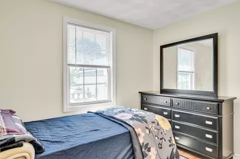 Bedroom - 5 Wright St #B, Lowell, MA 01854 photo 2 of 4