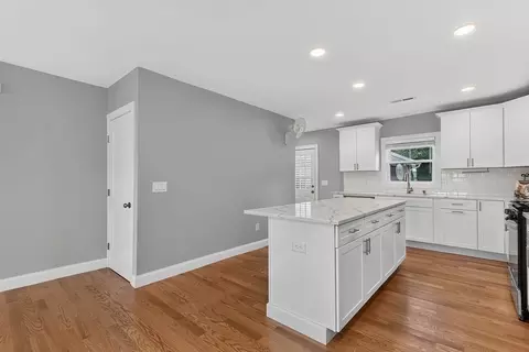 Entry Way - 128 Parker St, Maynard, MA 01754 photo 1 of 1