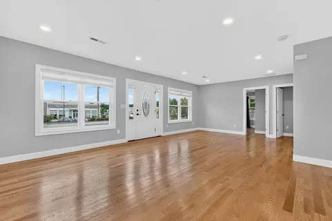 Living - 128 Parker St, Maynard, MA 01754 photo 2 of 5