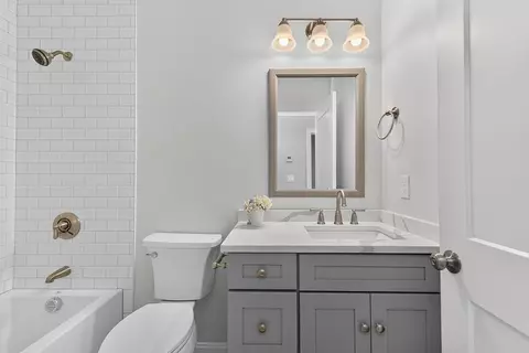 Bath - 128 Parker St, Maynard, MA 01754 photo 3 of 3