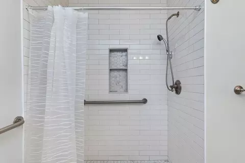 Bath - 128 Parker St, Maynard, MA 01754 photo 2 of 3