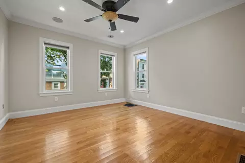 Living - 519 E 5th St, Boston, MA 02127 photo 2 of 3