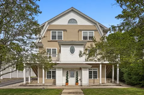 79 Suomi Rd #79, Quincy, MA 02169