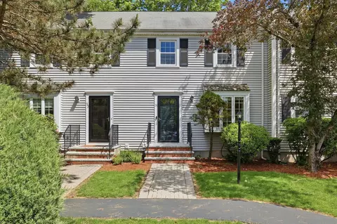 35 Casey Cir #35, Waltham, MA 02451