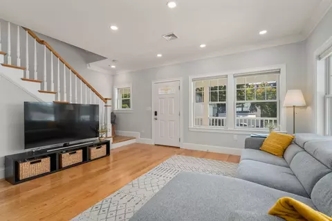 Living - 140 Main St #E, Upton, MA 01568 photo 2 of 3