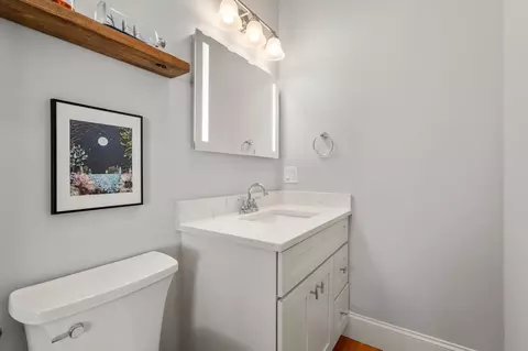 Bath - 140 Main St #E, Upton, MA 01568 photo 1 of 4