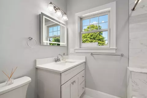 Bath - 140 Main St #E, Upton, MA 01568 photo 4 of 4