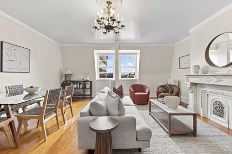 105 Beacon St #10, Boston, MA 02116