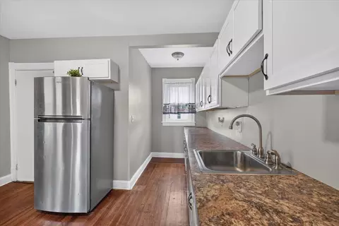 Kitchen - 45 Middlesex St, Springfield, MA 01109 photo 2 of 4
