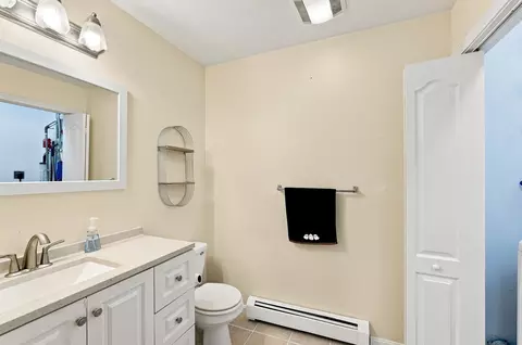 Bath - 51 Randall St, Worcester, MA 01606 photo 1 of 3