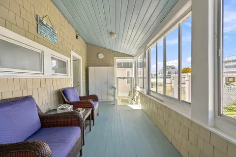 Exterior - 331 Beach Ave, Hull, MA 02045 photo 5 of 5