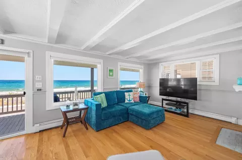 Living - 331 Beach Ave, Hull, MA 02045 photo 1 of 2