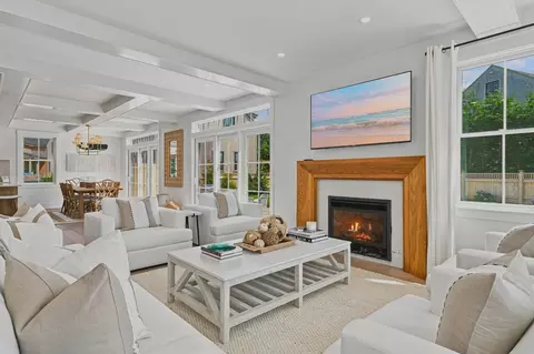 3 Goldenrod Ct, Nantucket, MA 02554
