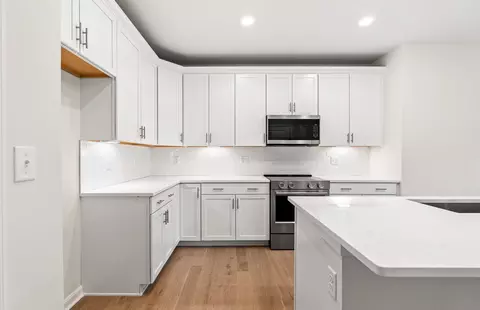 5305 Peters Farm Way #7305, Westborough, MA 01581