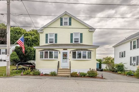 22 Harwood St, North Andover, MA 01845