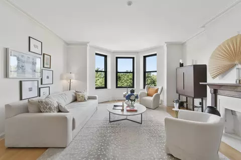 160 Commonwealth Ave #414, Boston, MA 02116