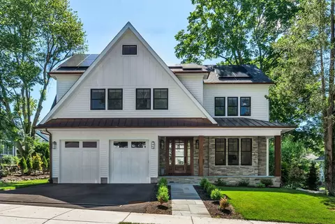 98 Beethoven Ave, Waban, MA 02468