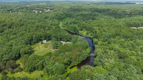 View/Area - 225 Mill St, Raynham, MA 02767 photo 3 of 15