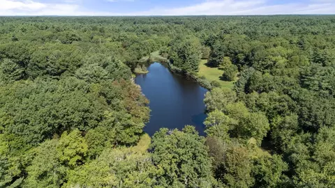 View/Area - 225 Mill St, Raynham, MA 02767 photo 2 of 15