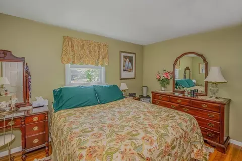 Bedroom - 558 Spring St, Hanson, MA 02341 photo 2 of 6