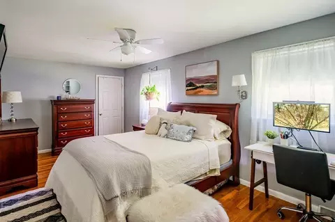 Bedroom - 558 Spring St, Hanson, MA 02341 photo 3 of 6