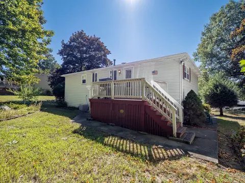 Exterior - 27 State St, Randolph, MA 02368 photo 2 of 4