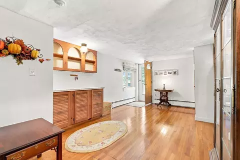 Entry Way - 6 Ragged Hill Rd, Ware, MA 01082 photo 1 of 2