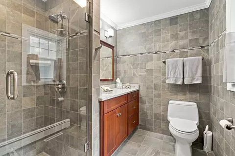 Bath - 50 Audubon Rd, Reading, MA 01867 photo 2 of 3