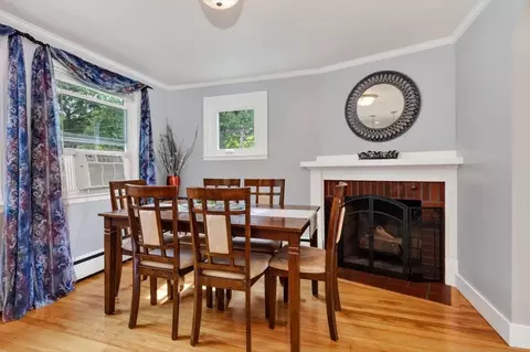 Dining - 105 Whiting St, Hingham, MA 02043 photo 2 of 4
