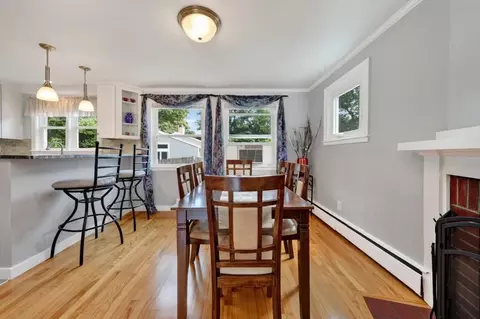 Dining - 105 Whiting St, Hingham, MA 02043 photo 3 of 4
