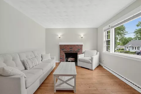 Living - 106 Paul St, Dedham, MA 02026 photo 4 of 5