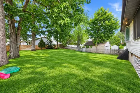 Exterior - 106 Paul St, Dedham, MA 02026 photo 8 of 8