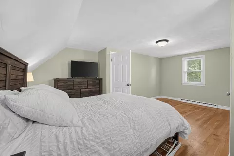 Bedroom - 106 Paul St, Dedham, MA 02026 photo 2 of 3
