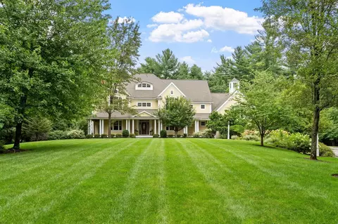 47 Hart Farm Rd, Carlisle, MA 01741