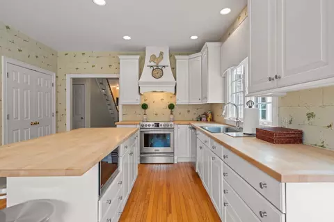 Kitchen - 65 Deerpath Rd, Dedham, MA 02026 photo 1 of 3