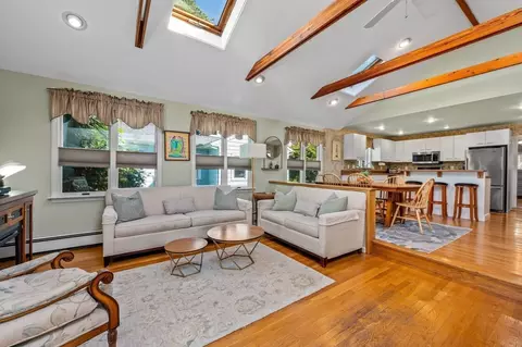 Living - 763 Webster St, Needham, MA 02492 photo 3 of 4