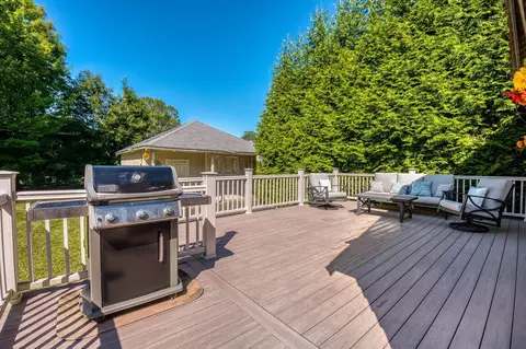 Exterior - 763 Webster St, Needham, MA 02492 photo 5 of 11