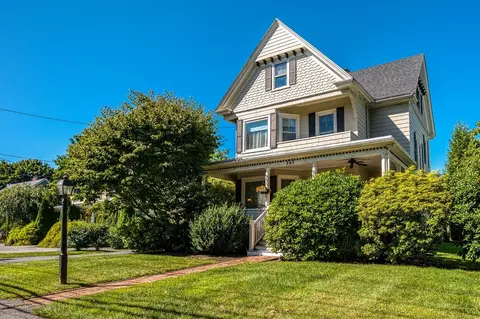 Exterior - 763 Webster St, Needham, MA 02492 photo 2 of 11