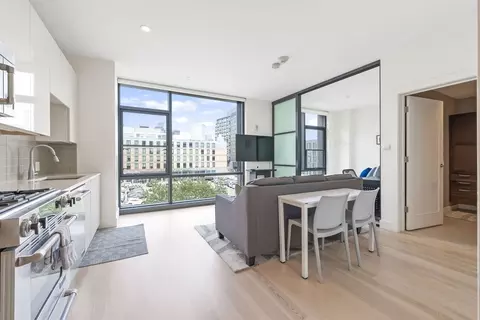 32 Traveler St #411, Boston, MA 02118