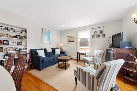 Living - 3 Babson St #2, Gloucester, MA 01930 photo 1 of 4