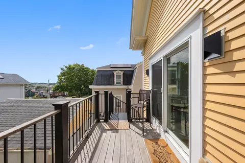 Exterior - 3 Babson St #2, Gloucester, MA 01930 photo 3 of 4