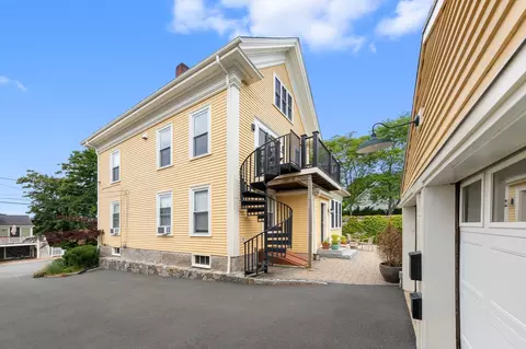 Exterior - 3 Babson St #2, Gloucester, MA 01930 photo 2 of 4