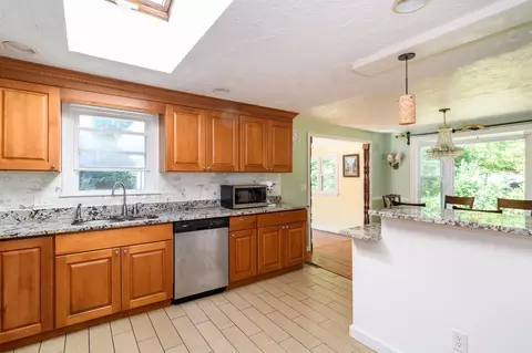Kitchen - 11 Mark St, Natick, MA 01760 photo 2 of 2
