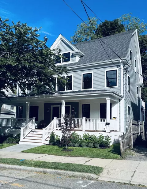 143 Coolidge St #1, Brookline, MA 02446