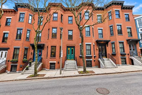 12 Auburn St, Charlestown, MA 02129
