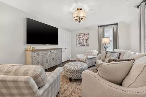 Living - 97 Arnold Rd, Wellesley, MA 02481 photo 6 of 8