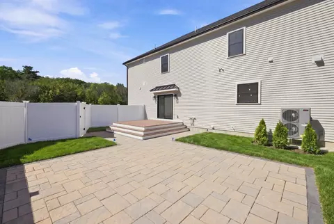 Exterior - 2 Berthold St, Saugus, MA 01906 photo 3 of 4