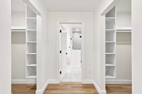 Entry Way - 2 Berthold St, Saugus, MA 01906 photo 3 of 4
